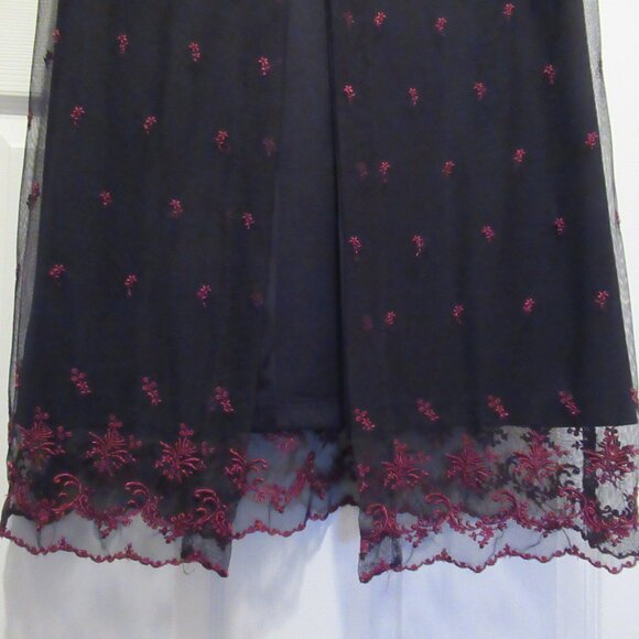 Morbid Threads Long Skirt Vintage Embroidered Black & Red Roses Flowers Goth - Picture 9 of 16